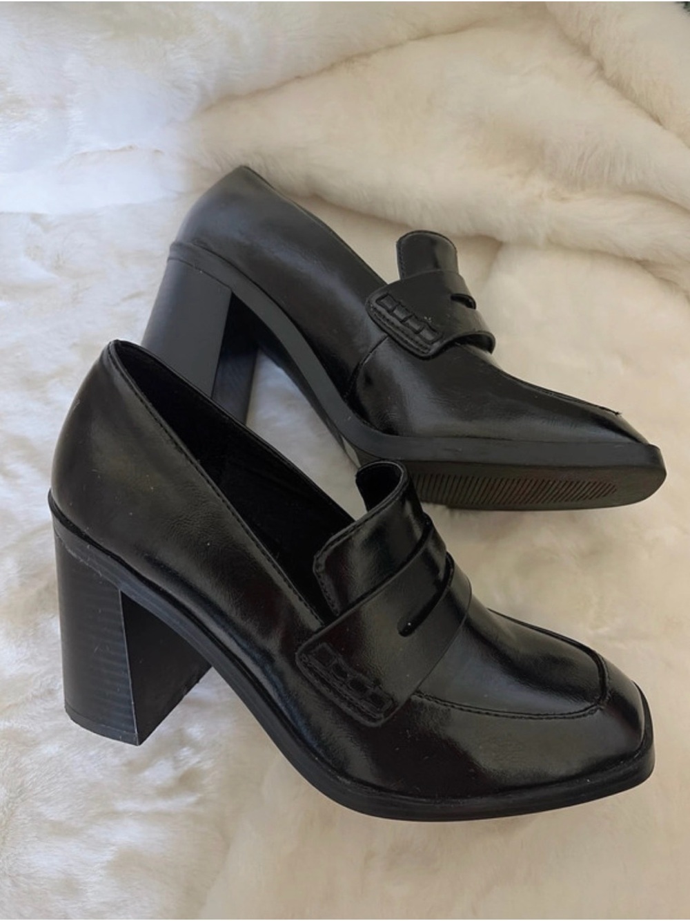 Dolce Vita Black Leather Block-Heel Loafer Pumps